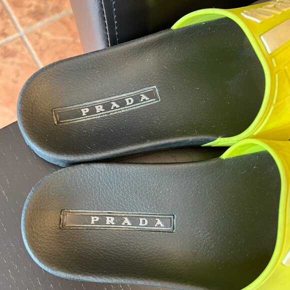 PRADA SLIDES - Picture 3 of 3